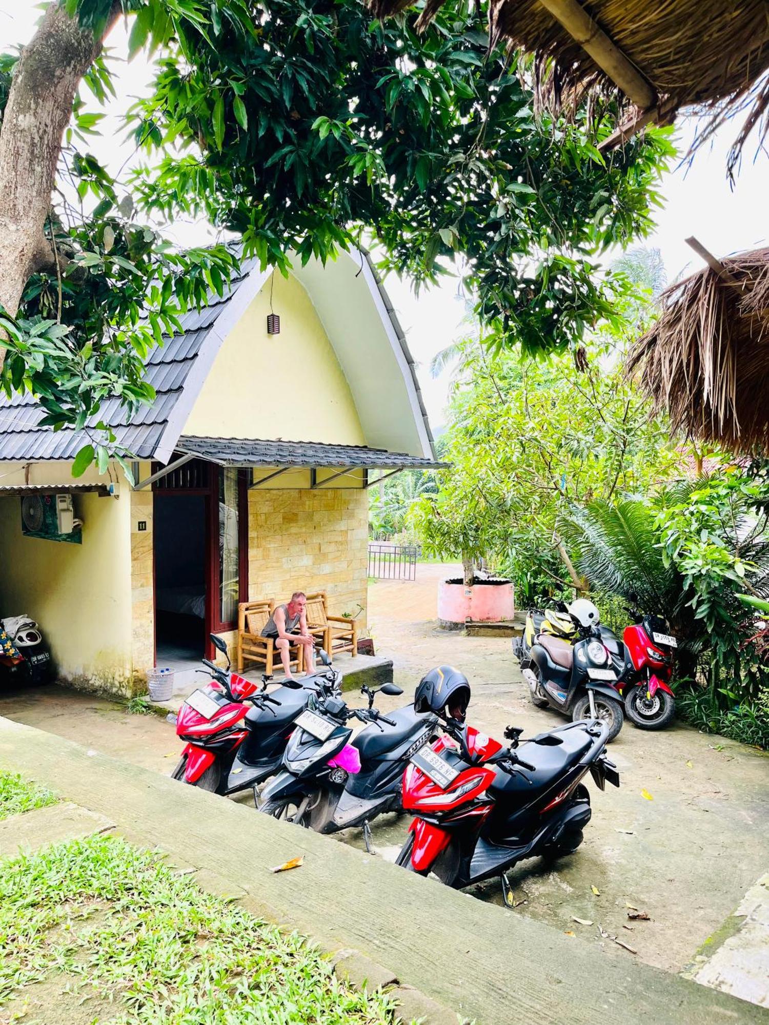 Roy Homestay Kuta Kuta  Dış mekan fotoğraf